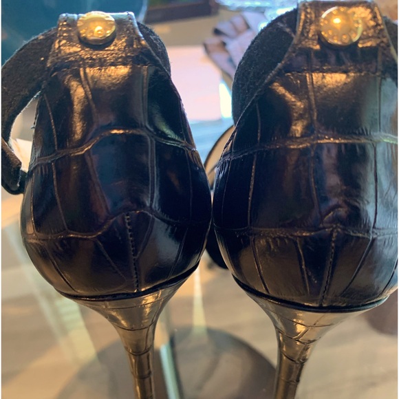 MICHAELMicheal Kors Black Leather/Suede High Heel Buckle/Circular Logo Sz 8.5 - Picture 2 of 16